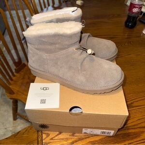 Ugg Classic Mini Toggler Ankle Boots Womens size 7 SKP Grey 1143937 NEW